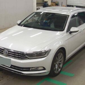 2018 Volkswagen Passat Variant white diesel used car Japan export