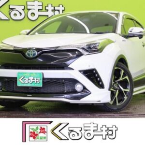 2018 Toyota C-Hr pearl hybrid used car Japan export