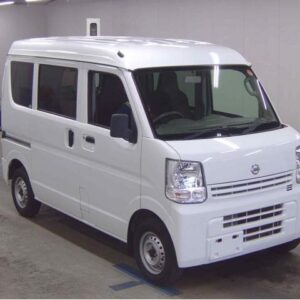 2018 Nissan Nv100Clipper Van white gasoline used car Japan export