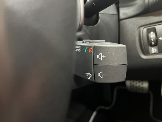 Ref:AUX-24541440 RENAULT LUTECIA 2016 14 Ref:AUX-24541440 RENAULT LUTECIA 2016 - Image 14