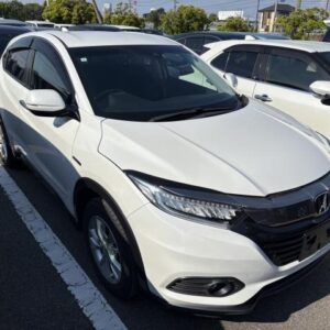 2021 Honda Vezel pearl gasoline used car Japan export