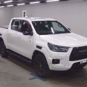 2023 Toyota Hilux white diesel used car Japan export
