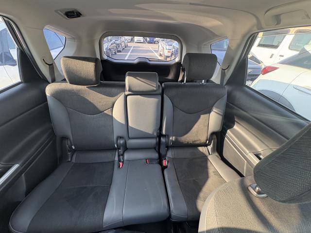 Ref:AUX-24551537 TOYOTA PRIUS ALPHA 2015 11 Ref:AUX-24551537 TOYOTA PRIUS ALPHA 2015 - Image 11