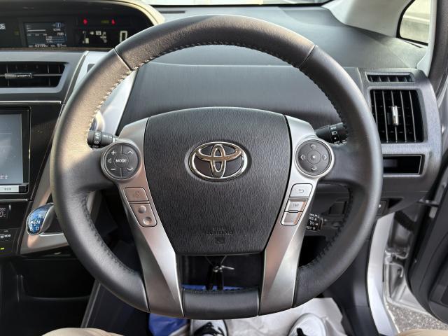 Ref:AUX-24551537 TOYOTA PRIUS ALPHA 2015 13 Ref:AUX-24551537 TOYOTA PRIUS ALPHA 2015 - Image 13