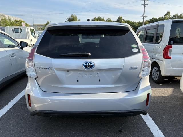 Ref:AUX-24551537 TOYOTA PRIUS ALPHA 2015 6 Ref:AUX-24551537 TOYOTA PRIUS ALPHA 2015 - Image 6