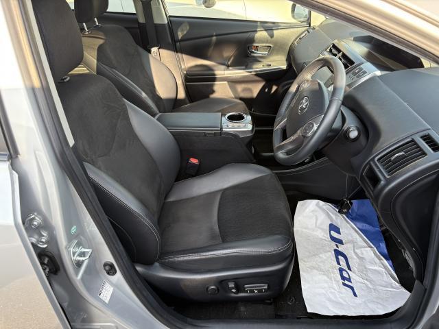 Ref:AUX-24551537 TOYOTA PRIUS ALPHA 2015 7 Ref:AUX-24551537 TOYOTA PRIUS ALPHA 2015 - Image 7