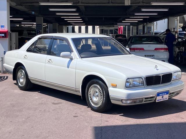 Ref:AUX-24561625 NISSAN CIMA 1994 1 1994 Nissan Cima pearl gasoline used car Japan export