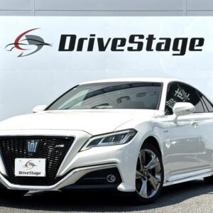 2019 Toyota Crown Hybrid pearl hybrid used car Japan export