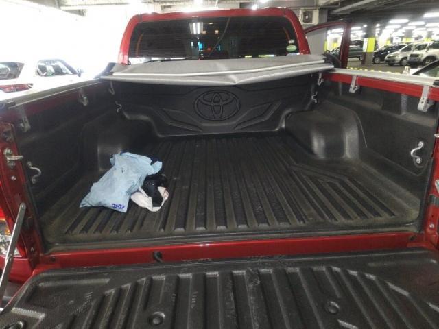 Ref:AUX-24562561 TOYOTA HILUX 2018 4 Ref:AUX-24562561 TOYOTA HILUX 2018 - Image 4