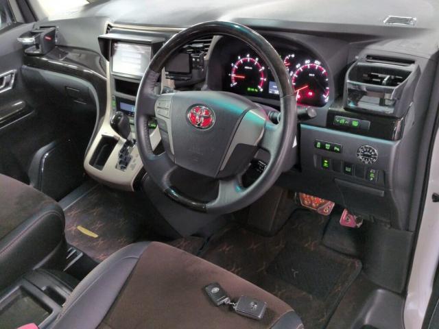 Ref:AUX-24562720 TOYOTA ALPHARD 2013 3 Ref:AUX-24562720 TOYOTA ALPHARD 2013 - Image 3