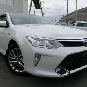 2016 Toyota Camry pearl hybrid used car Japan export
