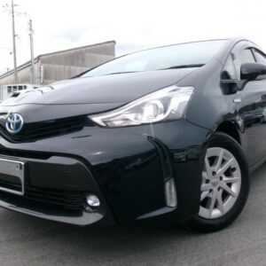 2015 Toyota Prius Alpha black hybrid used car Japan export