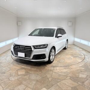 2016 Audi Q7 white gasoline used car Japan export