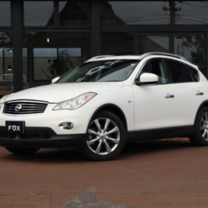 2012 Nissan Skyline Crossover pearl gasoline used car Japan export