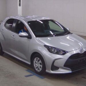 2023 Toyota Yaris silver gasoline used car Japan export