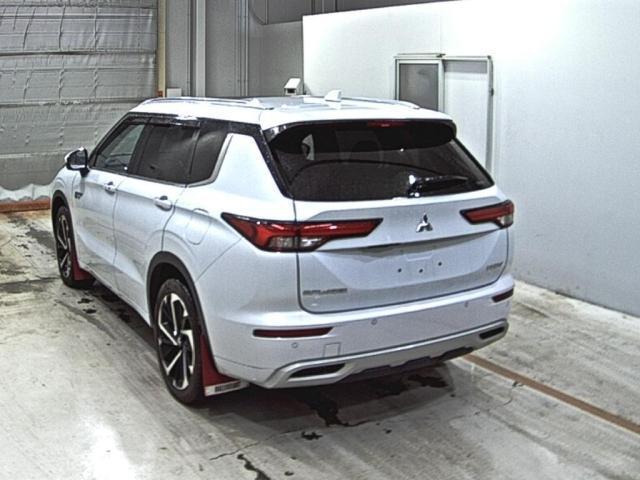 Ref:AUX-24585743 MITSUBISHI OUTLANDER PHEV 2022 2 Ref:AUX-24585743 MITSUBISHI OUTLANDER PHEV 2022 - Image 2