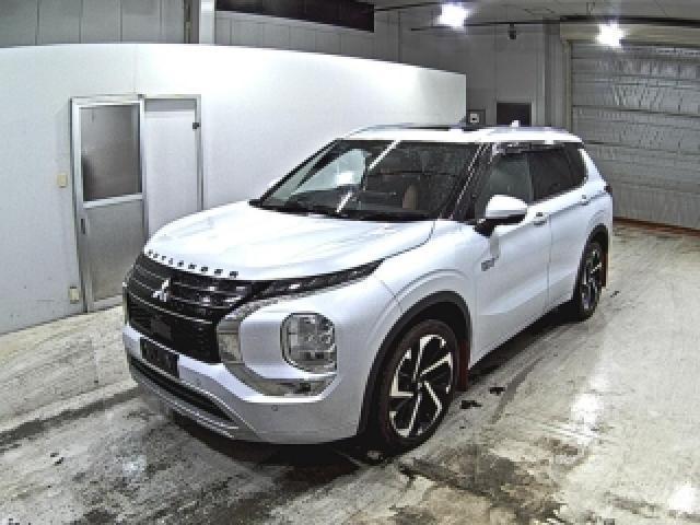 Ref:AUX-24585743 MITSUBISHI OUTLANDER PHEV 2022 4 Ref:AUX-24585743 MITSUBISHI OUTLANDER PHEV 2022 - Image 4
