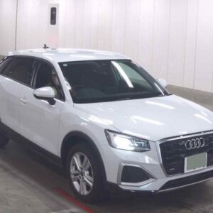 2024 Audi Q2 white gasoline used car Japan export