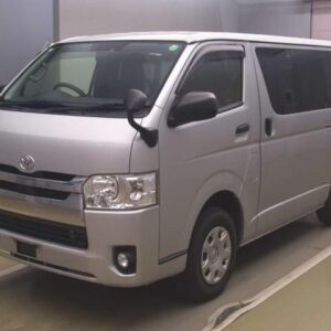 2018 Toyota Hiace Van silver diesel used car Japan export
