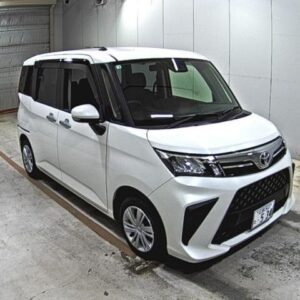 2026 Toyota Roomy pearl gasoline used car Japan export
