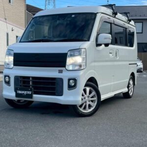 2017 Nissan Nv100Clipper Rio white gasoline used car Japan export
