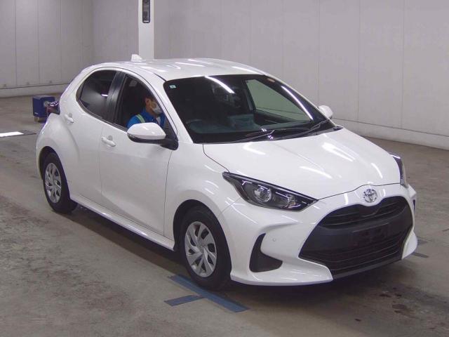 Ref:AUX-24596631 TOYOTA YARIS 2021 1 2021 Toyota Yaris white gasoline used car Japan export