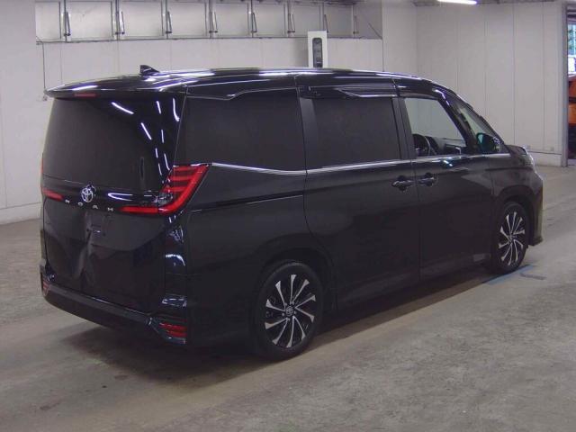 Ref:AUX-24596635 TOYOTA NOAH 2023 6 Ref:AUX-24596635 TOYOTA NOAH 2023 - Image 6
