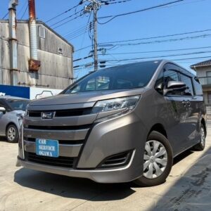 2019 Toyota Noah tea gasoline used car Japan export