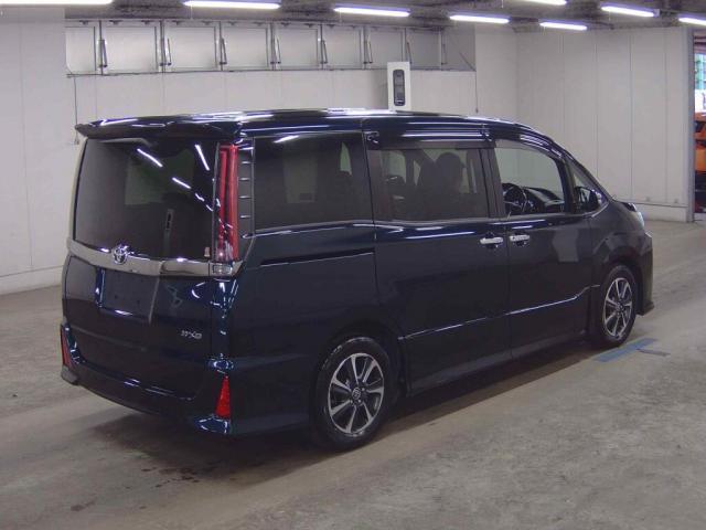 Ref:AUX-24601757 TOYOTA NOAH 2021 6 Ref:AUX-24601757 TOYOTA NOAH 2021 - Image 6