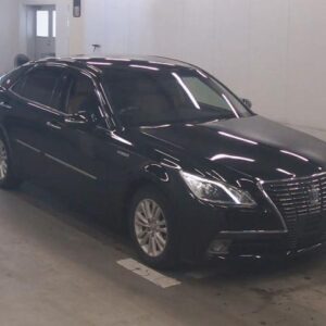 2013 Toyota Crown Hybrid black gasoline used car Japan export