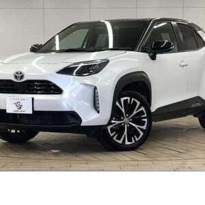2025 Toyota Yaris Cross pearl gasoline used car Japan export