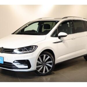 2026 Volkswagen Golf Touran white gasoline used car Japan export