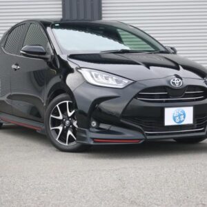 2021 Toyota Yaris black gasoline used car Japan export