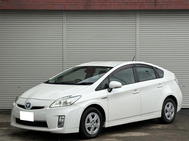 Ref:AUX-24618829 TOYOTA PRIUS 2010 1 2010 Toyota Prius pearl hybrid used car Japan export