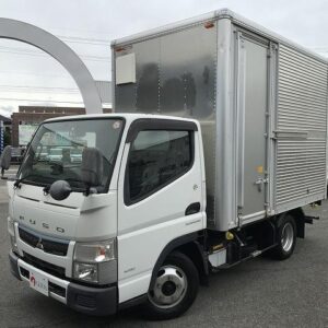 2019 Mitsubishi Fuso Canter white diesel used car Japan export