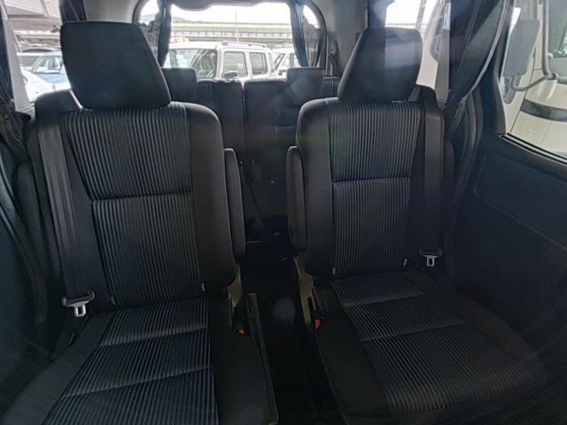 Ref:AUX-24625409 TOYOTA VOXY 2017 4 Ref:AUX-24625409 TOYOTA VOXY 2017 - Image 4