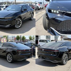 2023 Toyota Crown Crossover black hybrid used car Japan export