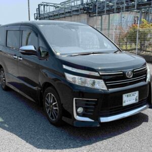 2016 Toyota Voxy black gasoline used car Japan export