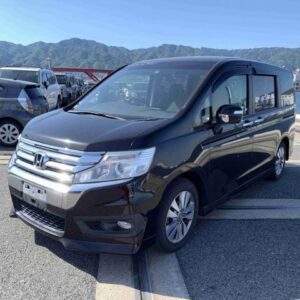 2015 Honda Stepwagon Spada black gasoline used car Japan export