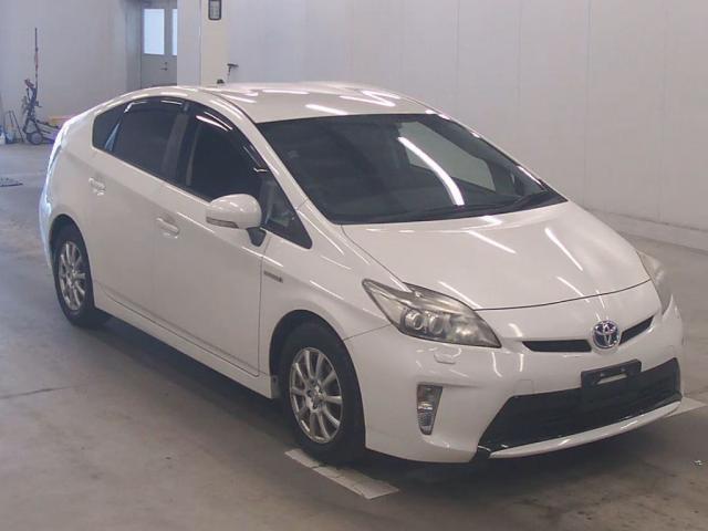 Ref:AUX-24626271 TOYOTA PRIUS 2013 1 2013 Toyota Prius pearl gasoline used car Japan export