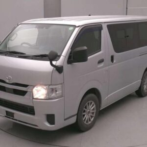 2022 Toyota Hiace Van silver diesel used car Japan export