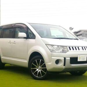 2010 Mitsubishi Delica D:5 pearl gasoline used car Japan export