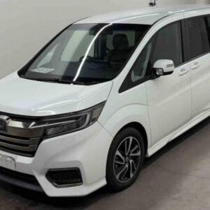 2019 Honda Stepwagon Spada pearl gasoline used car Japan export