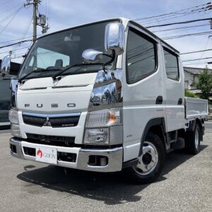 2019 Mitsubishi Fuso Canter white diesel used car Japan export