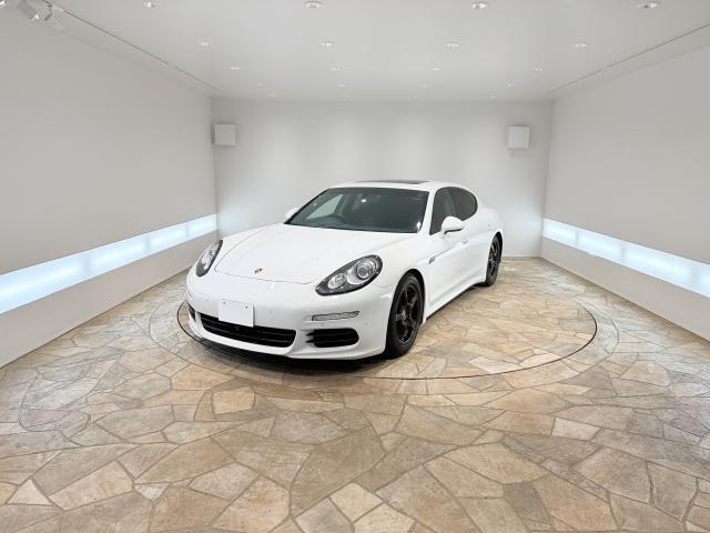 Ref:AUX-24646758 PORSCHE PANAMERA 2014 1 2014 Porsche Panamera white gasoline used car Japan export