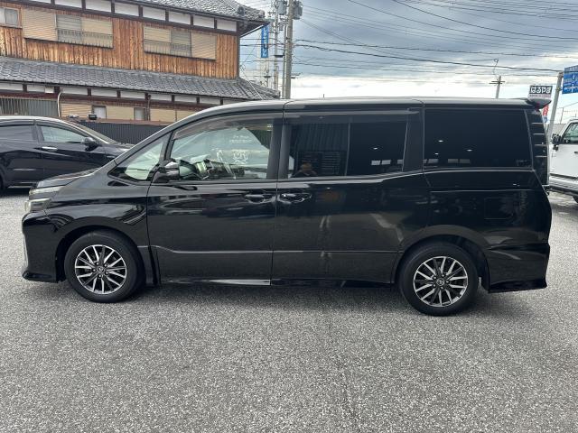Ref:AUX-24654162 TOYOTA VOXY 2014 2 Ref:AUX-24654162 TOYOTA VOXY 2014 - Image 2