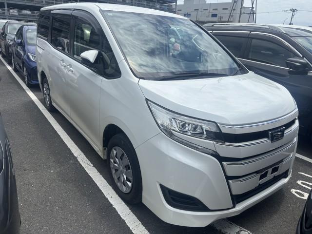 Ref:AUX-24654574 TOYOTA NOAH 2021 2 Ref:AUX-24654574 TOYOTA NOAH 2021 - Image 2