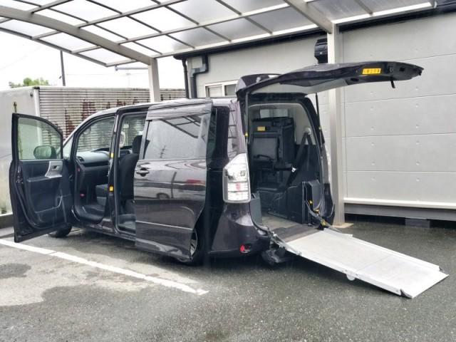 Ref:AUX-24665041 TOYOTA VOXY 2012 1 2012 Toyota Voxy wine gasoline used car Japan export