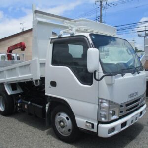 2022 Isuzu Elf Truck white diesel used car Japan export