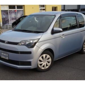 2013 Toyota Spade silver gasoline used car Japan export